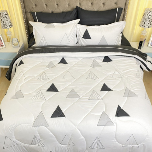 Imagen 3 de 3 de Plumón Doble Estampado Triángulos Negro + Fundas