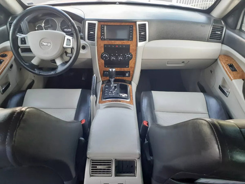 Jeep Grand Cherokee Limited V8 Power Tech 4x2 At