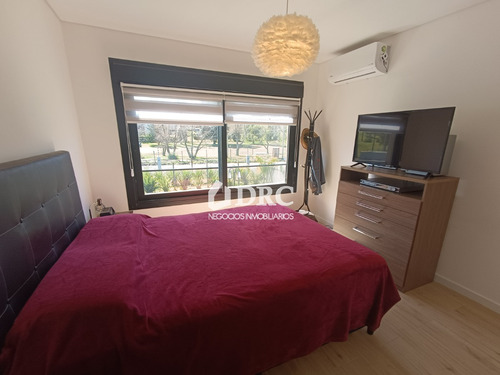 Divina Casa Muy Nueva Y Con Todas Las Comodidades En Pilar De Los Horneros.