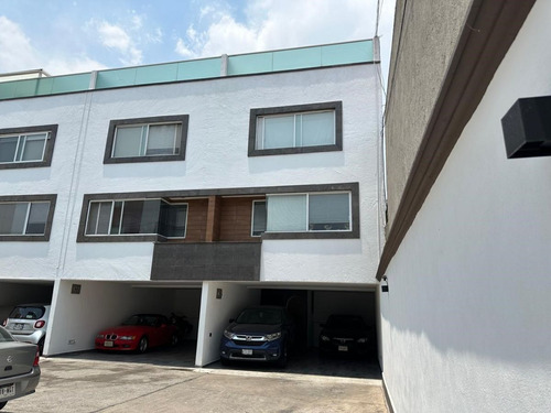 Casa En Condominio En Venta En Fraccionamiento Residencial A