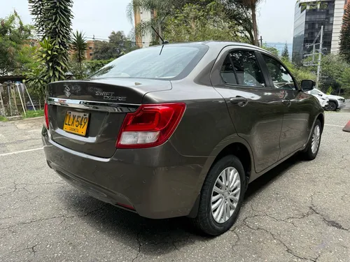 Suzuki Swift 1.2 Dzire At