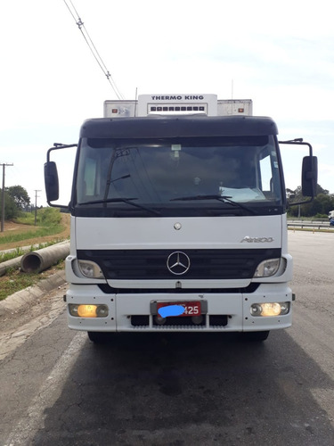 Mercedes Bens Atego 2425