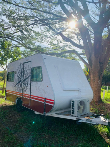 Imagem 2 de 9 de Trailer Camp Motorhome