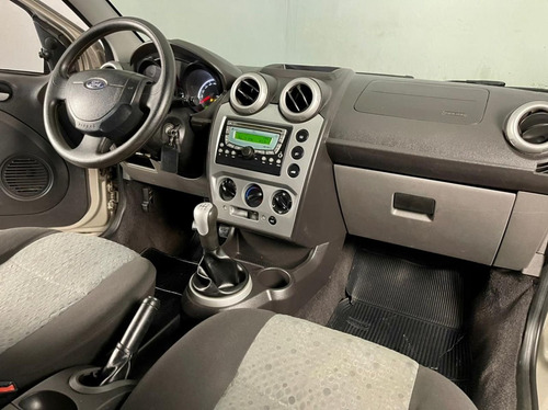 Imagem 7 de 12 de Ford Fiesta 1.6 8v Flex/class 1.6 8v Flex 5p 2012/2013