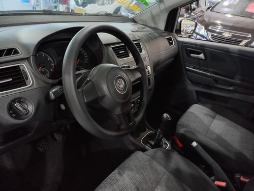 Imagem 9 de 10 de Volkswagen Fox 1.6 Mi 8v