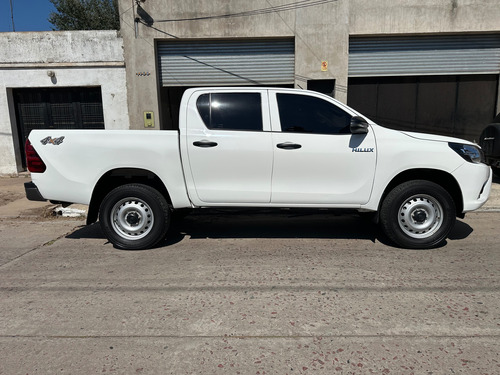 Toyota Hilux Pick-Up 2.4 Cd Dx 150cv 4x4