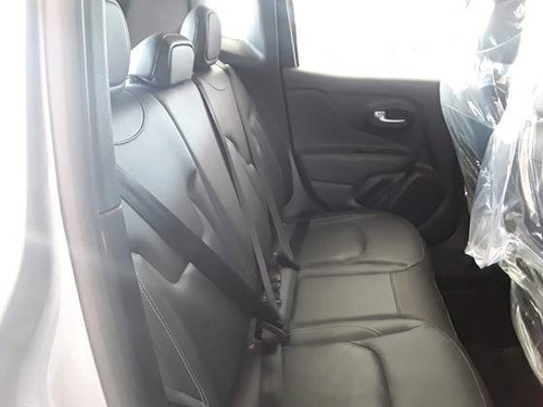 Imagem 10 de 10 de Jeep Renegade 1.8 16v Flex Longitude 4p Automático