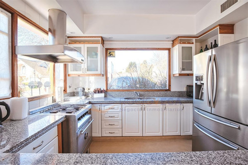 Imagen 10 de 30 de Impecable Casa En Venta En Campos De Álvarez Country Club - Moreno -