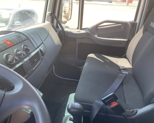 Iveco Tector 17-280 Furgon Seco Facchini
