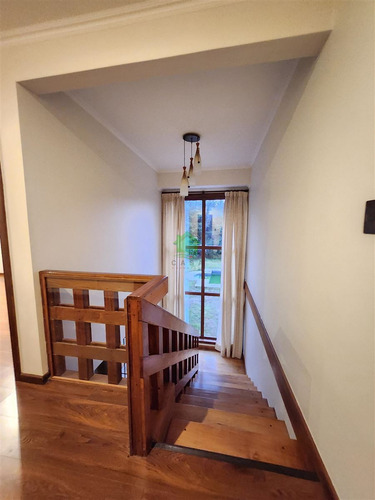 Hermosa Casa De 6 Dorm. En Parcela Para Arriendo En Valdivia