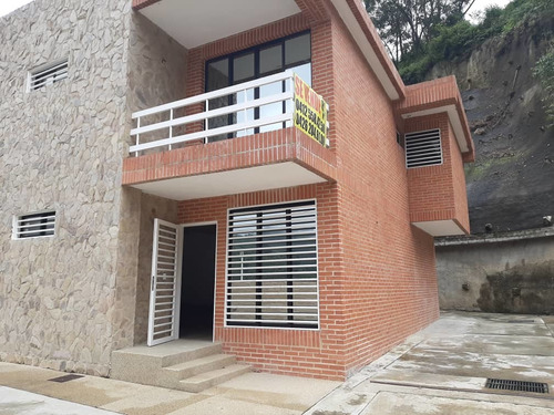 Imagen 2 de 14 de Casa Townhouse Urb El Carmen San Antonio De Los Altos
