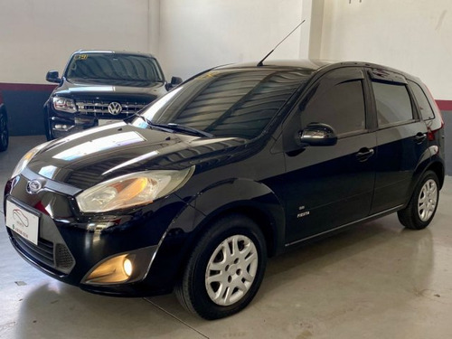 Ford Fiesta Fiesta 1.0 ROCAM SE PLUS 8V FLEX 4P MANUAL