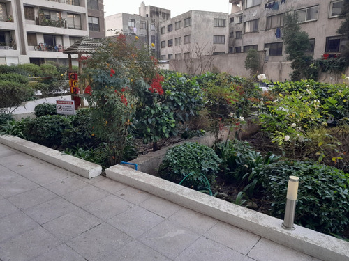Departamento A Dos Cuadras Del Metro Irarrázaval - Ñuñoa