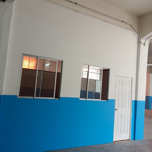 Bodega-galpón Y Oficina De Un Piso, 1.277 M² Útil Y Total