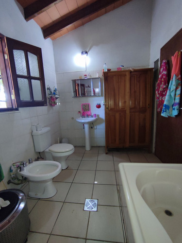 Imagen 9 de 15 de En Venta Casa En Mariano Roque Alonso De 3 Dormitorios 2 Baños 864 M2 Con Depósito Y Salón Comercial