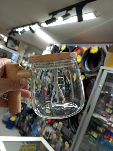 Taza Mug Eléctrica Recargable Mezclador Batidor Automático C Marrón Claro Taza Batidor