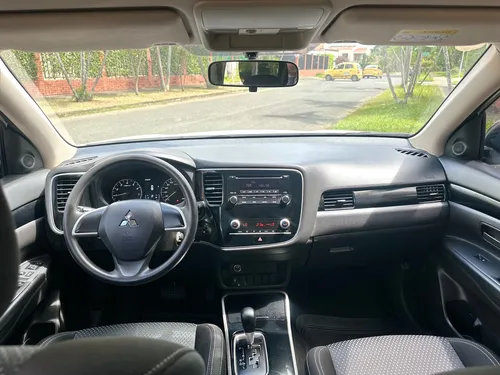 Mitsubishi Outlander 2.4 Kaiteki