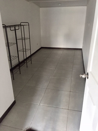 Imagen 7 de 10 de Se Alquila Departamento En Zapote, Con Agua, Luz Y Cable