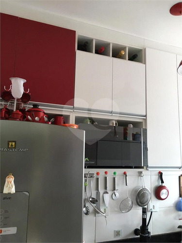 Imagem 9 de 15 de Apartamento De 01 Dormitório Compacto Em Perfeito Estado, 01 Sala Ampla Com Sacada Envidraçada - Reo570261