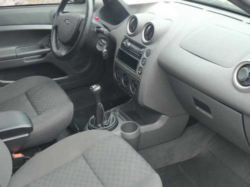 Ford Fiesta Completo
