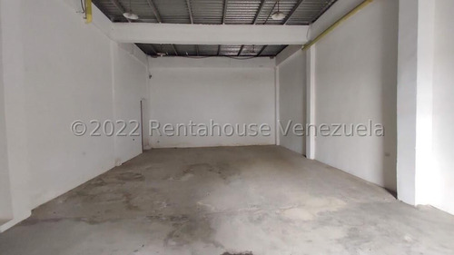 Imagen 2 de 6 de Santa Rosa Alquiler De Local Comercial Buena Ubicacion # 4 22-20045