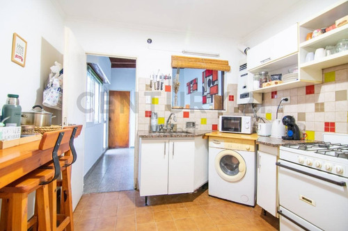 Imagen 5 de 19 de Departamento En Venta De 2 Dormtorios Con Patio En La Plata