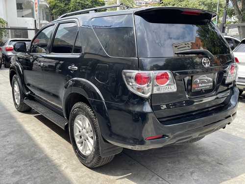 Toyota Fortuner 2.7L AT 2700CC 4X2