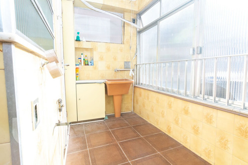 Imagem 29 de 30 de Apto Copacabana | 5 Quartos | 280 M² | Cond: R$2800.00 | 2 Vagas - 1yr9x09