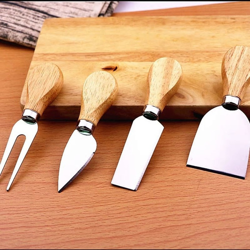 Set De 4 Cuchillos De Queso Con Mango De Madera