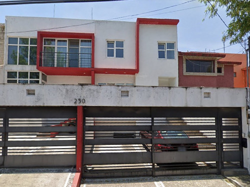 Casa En Lomas De Valle Dorado, Tlalnepantla A Precio De Remate Bancario ¡no Creditos!