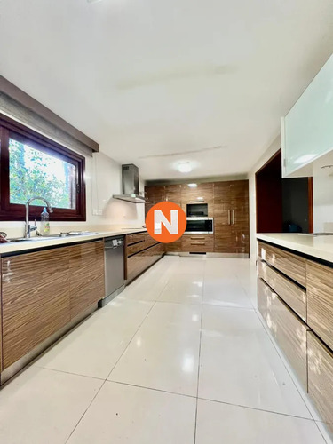 Casa De 12 Dormitorios En Alquiler Punta Del Este