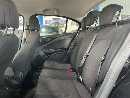 Fiat Cronos 1.3 Drive Flex 4p