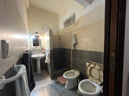 Abuelito Dime Tu - Tipo Casita Todo En Bajos Con Patio