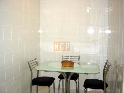 Apartamento En Mansa, 2 Dormitorios - Ref: 1637