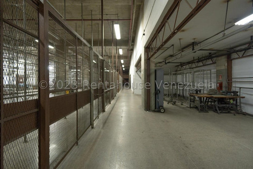 Jel Edificio Industrial En Venta En San Martin 24-4774 Fg