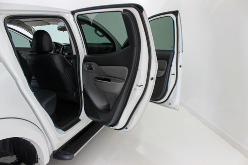 Imagem 7 de 18 de Mit L200 Triton Hpe Sport Branca