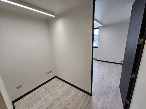 Oficina De 2 Ambientes Y Recepción Edificio Studio Work