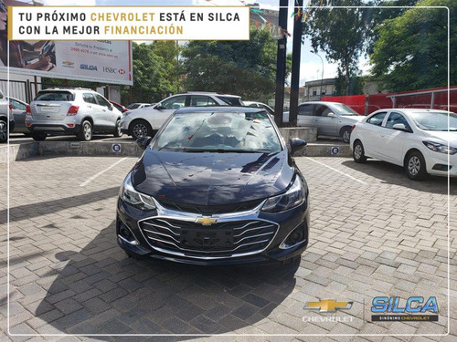 Imagen 2 de 16 de Chevrolet Cruze Premier 2023 Azul 0km