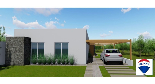 Casa En Venta En Construcción En La Plata