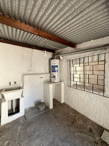 Casa En Alquiler En 20 De Junio N°29, Belen De Escobar