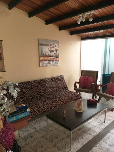 Imagen 1 de 9 de Global Vende Casa - Quinta En C.r. Las Acacias, Llano Verde, Bella Florida, Los Caobos - Valencia (glc-787)