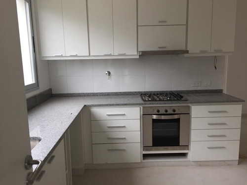 Casa Chalet En Venta Ubicado En San Benito, Villanueva