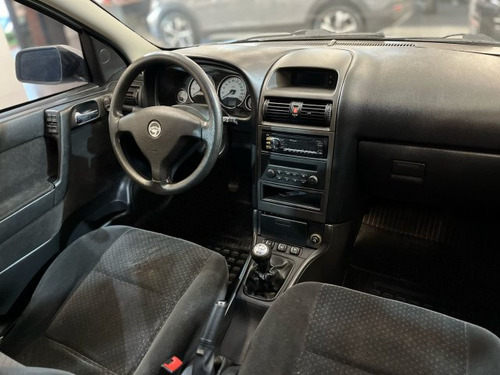 Chevrolet Astra Astra 2.0 MPFI ADVANTAGE 8V FLEX 4P MANUAL