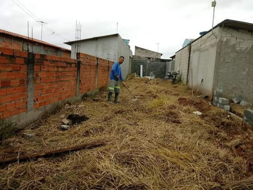 Imagem 1 de 1 de Limpeza De Terrenos Em Geral
