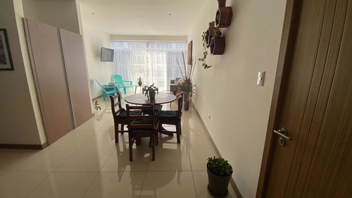Imagen 3 de 7 de Alquiler De Lindo Apartamento En Condominio