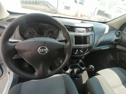 Nissan Np300 Estaquita 2016 Caja Seca