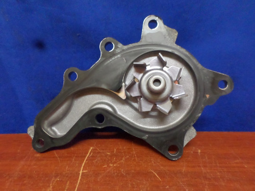 Bomba De Agua Toyota Camry 4 Cilindros 2015 2018 (Usado)