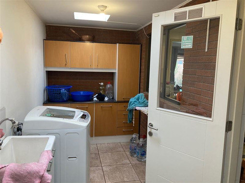 Imagen 8 de 17 de Casa En Venta De 4 Dorm. En Lo Barnechea