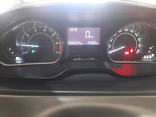 Imagen 12 de 17 de Peugeot 2008 2017 1.6 Feline