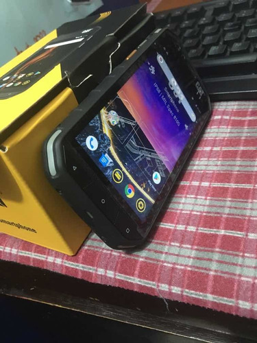 Celular Caterpillar S31